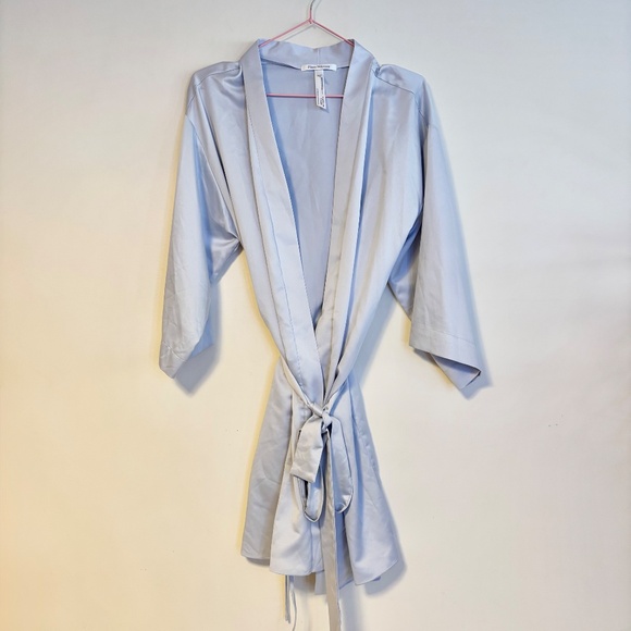 Flora Nikrooz Silky Satin 3 Piece Matching Set Tank Shorts Robe Blue Womens M - Picture 2 of 5
